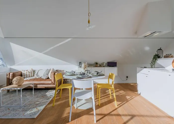 Huswell - Bright Overlooking The 3 Towers Of Appartement *