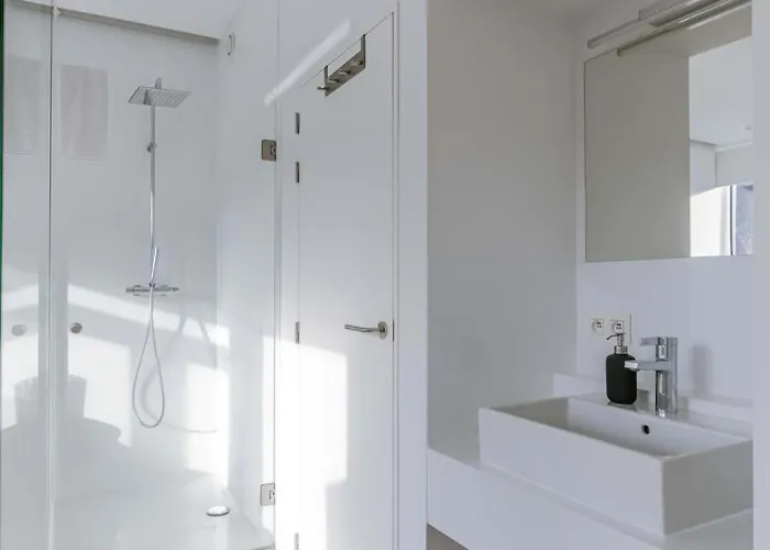 Huswell - Bright Overlooking The 3 Towers Of * Gand